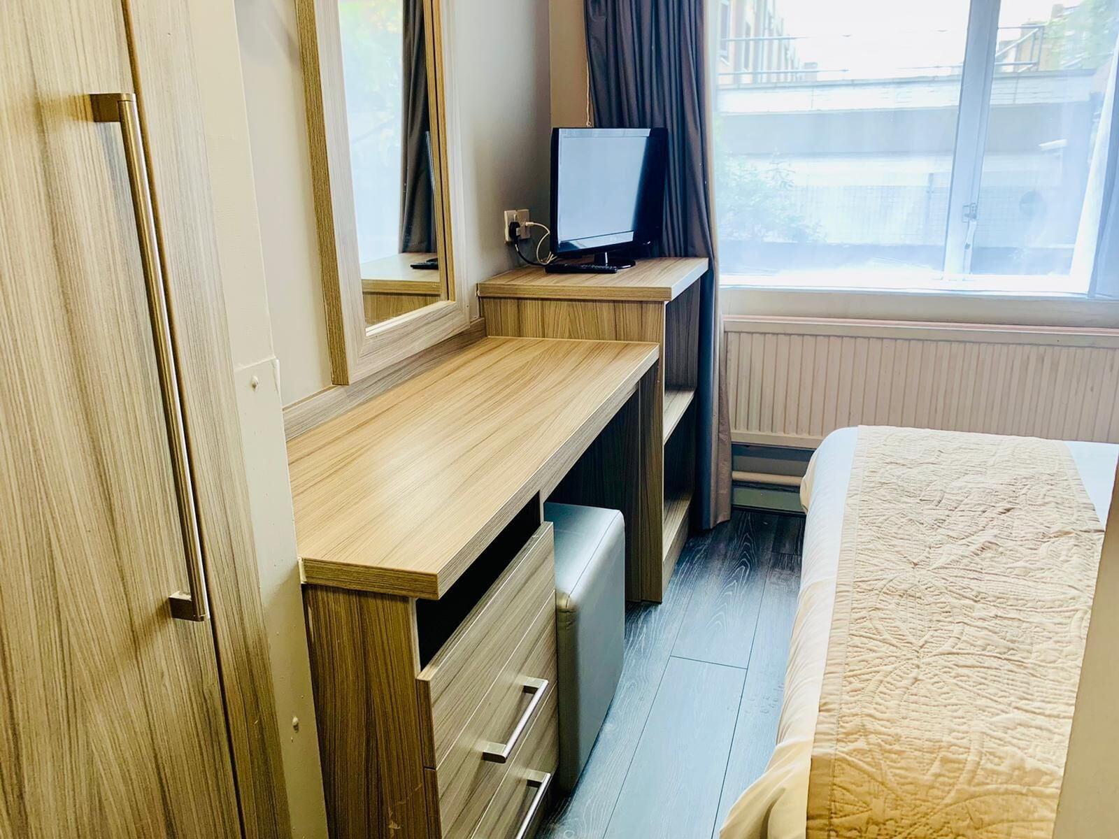 Hotel Lily London Ngoại thất bức ảnh
