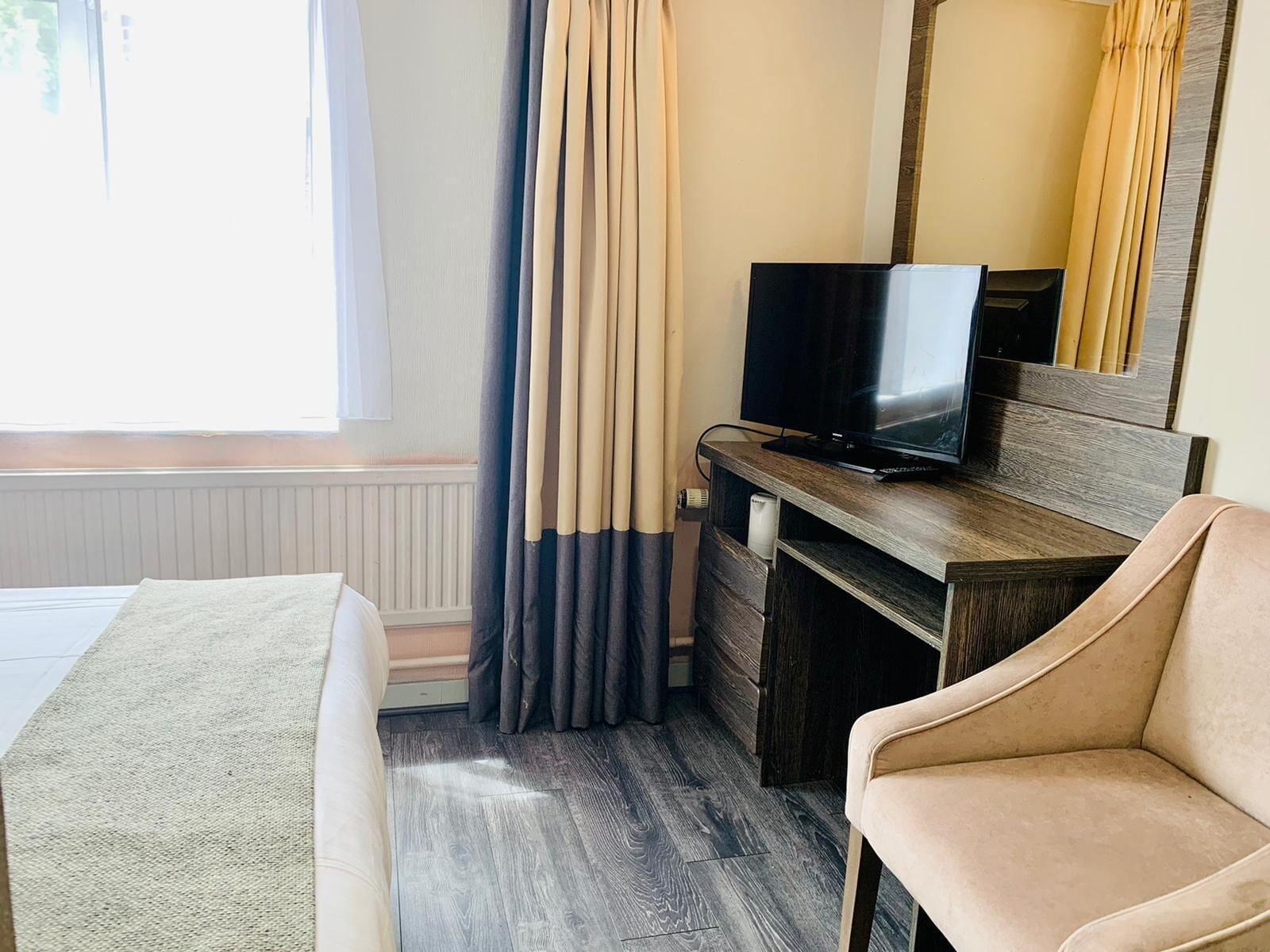 Hotel Lily London Ngoại thất bức ảnh